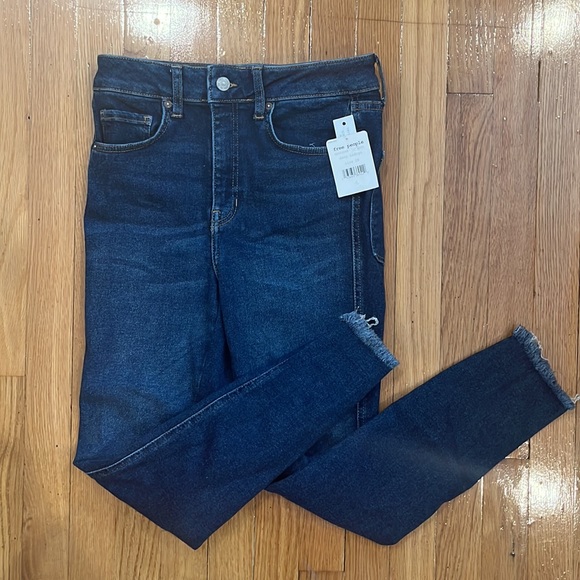 Free People | Raw High Rise Jegging - Picture 6 of 7